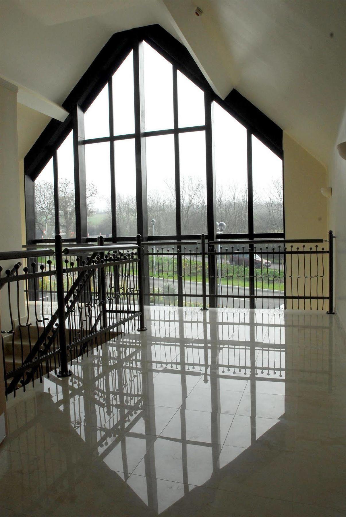 The Sharnbrook Hotel Екстер'єр фото